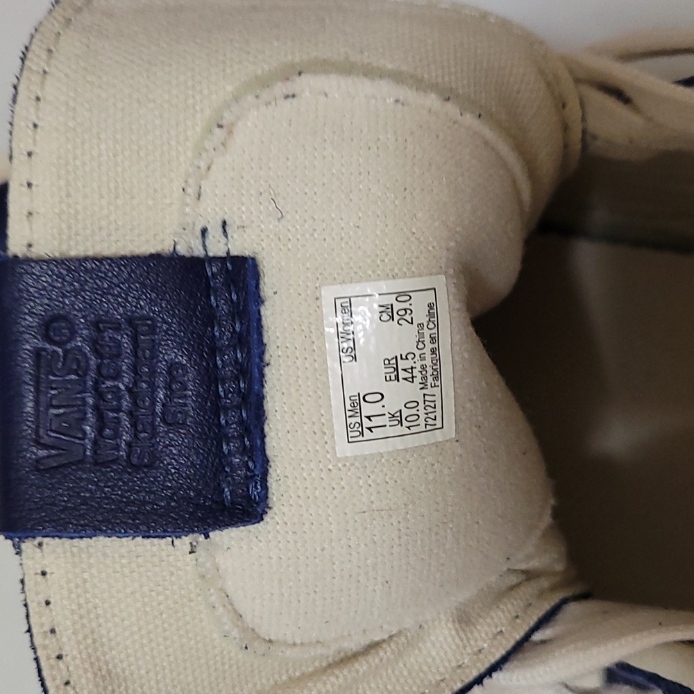 Vans blue 💙& white leather checkered shoes. NEW! - Picture 5 of 7